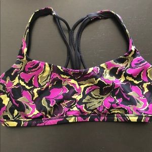 Lululemon Free to be Zen sports bra